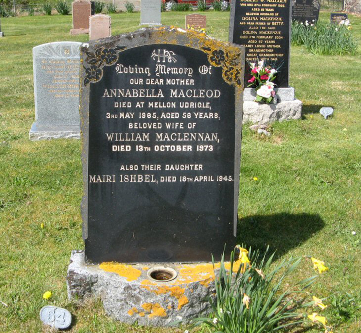 Photo of headstones/William MacLennan died 1973 [1982] MI Laide New